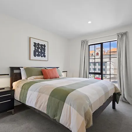 2 Bdr 2Bth On Peterborough 1 Min Walk To Town Hall